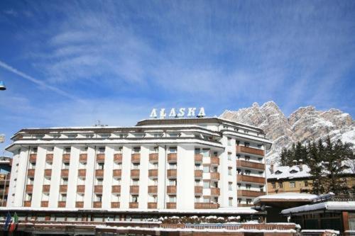 Hotel Alaska Cortina Cortina d'Ampezzo Exterior foto